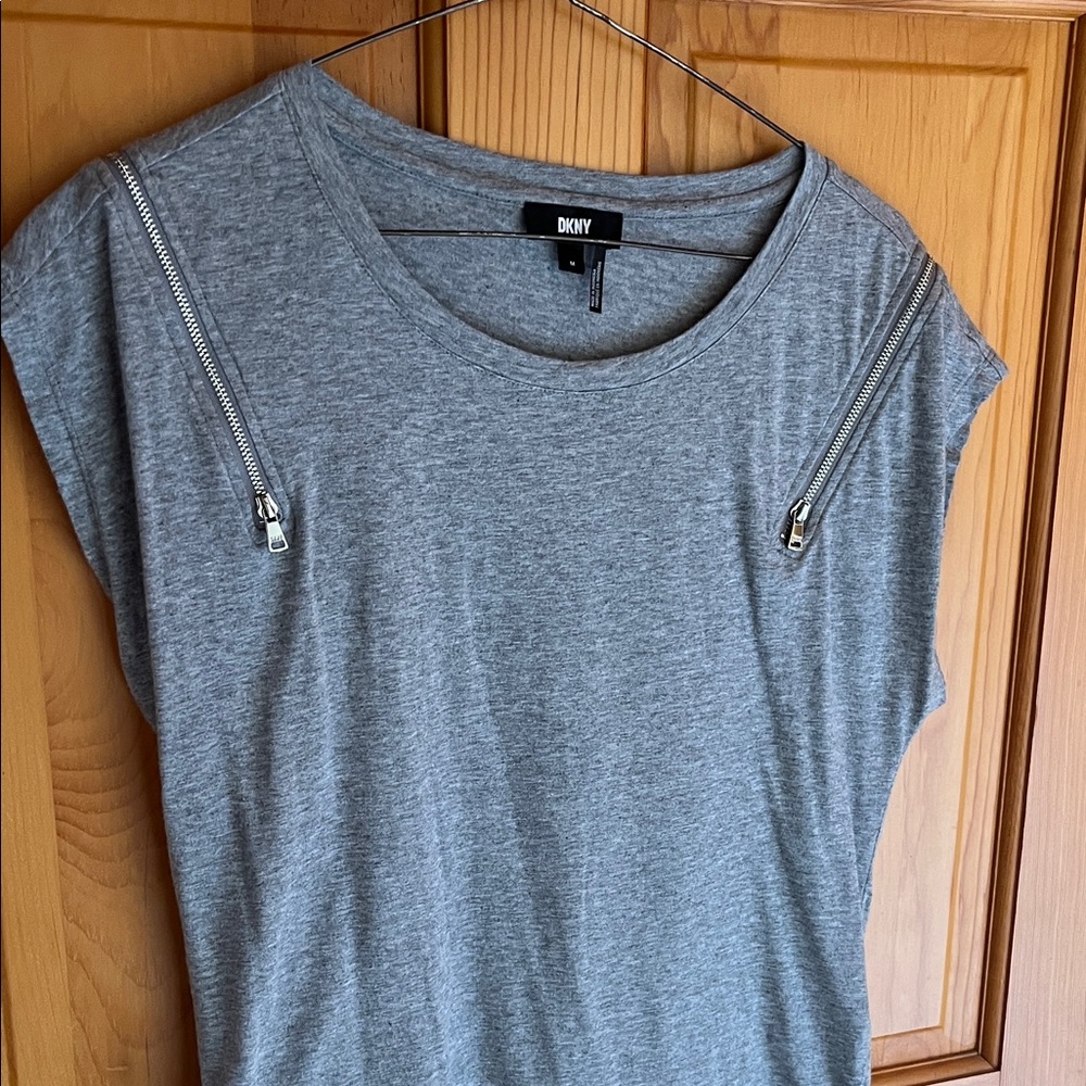 DKNY Heather Gray Short Sleeve Top with Zipper Details